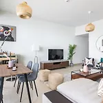 Guestready - Skyline Splendor With Ain Dubai View